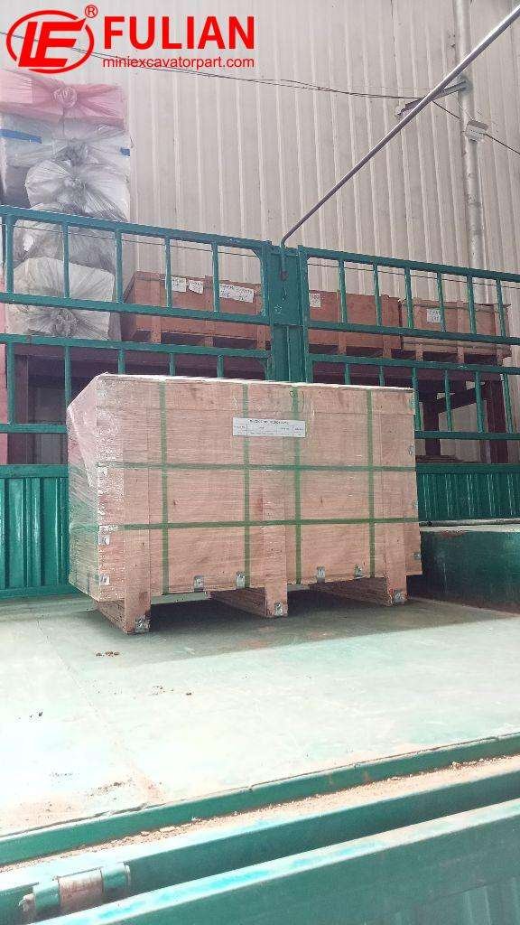 to russia, bottom rollers for takeuchi tb20r shipped (1)