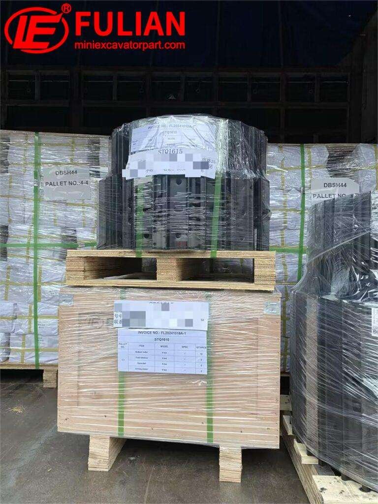 fulian ships track groups for 5 ton excavators to russia – engineered for toughness (3)