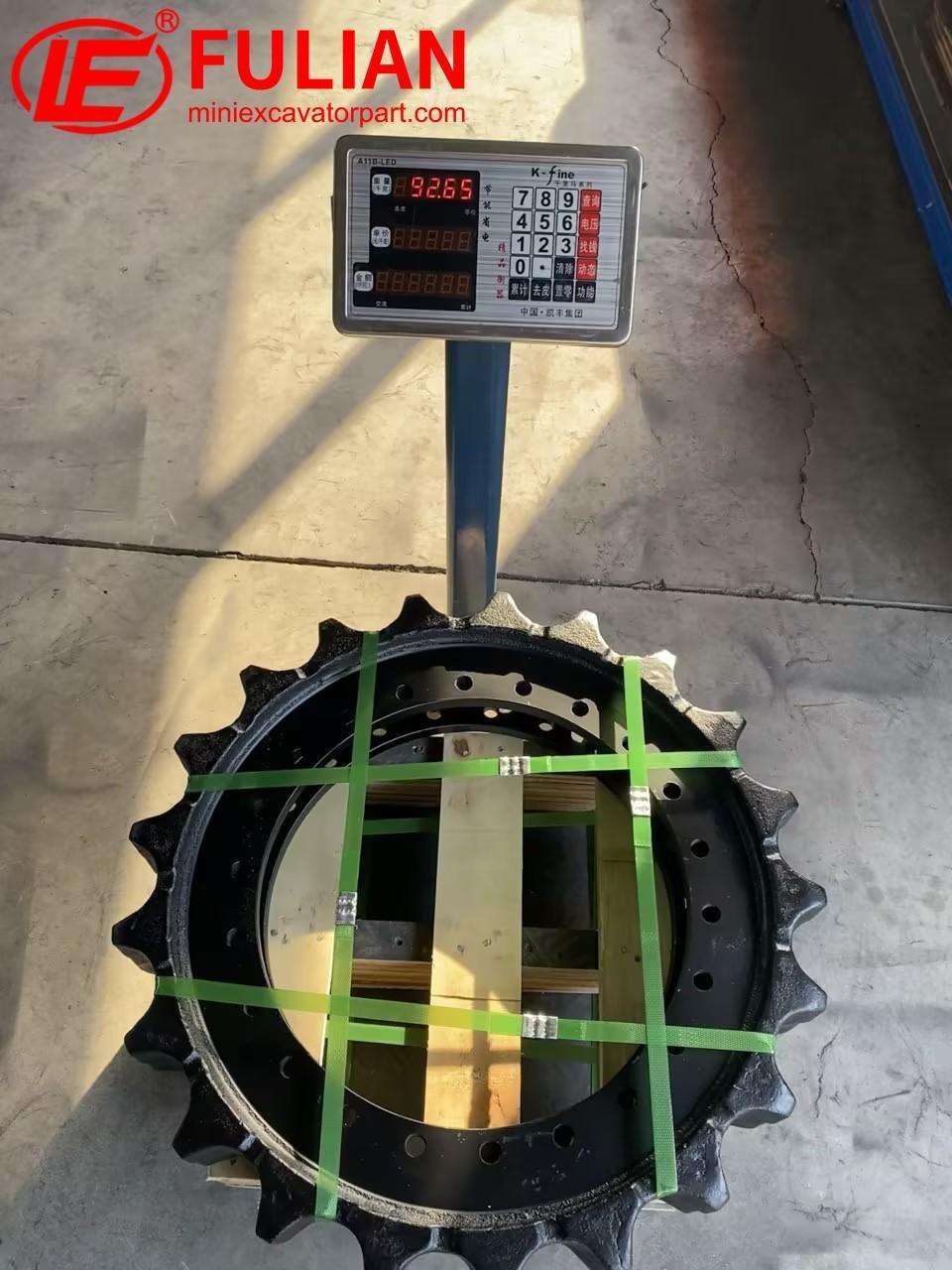 new caledonia fulian’s premium sprockets for volvo ec220 – a game changer on the job site! (1)