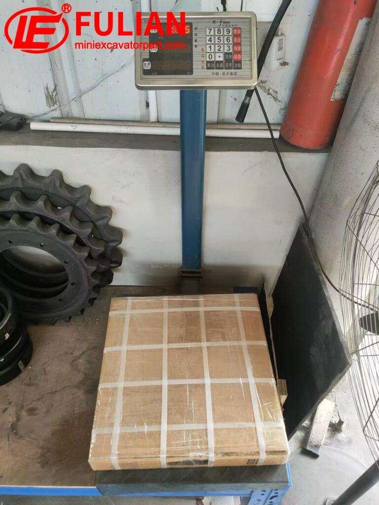 usa shipment – high quality komatsu pc60 3 sprockets arrive to boost your operations! (2)