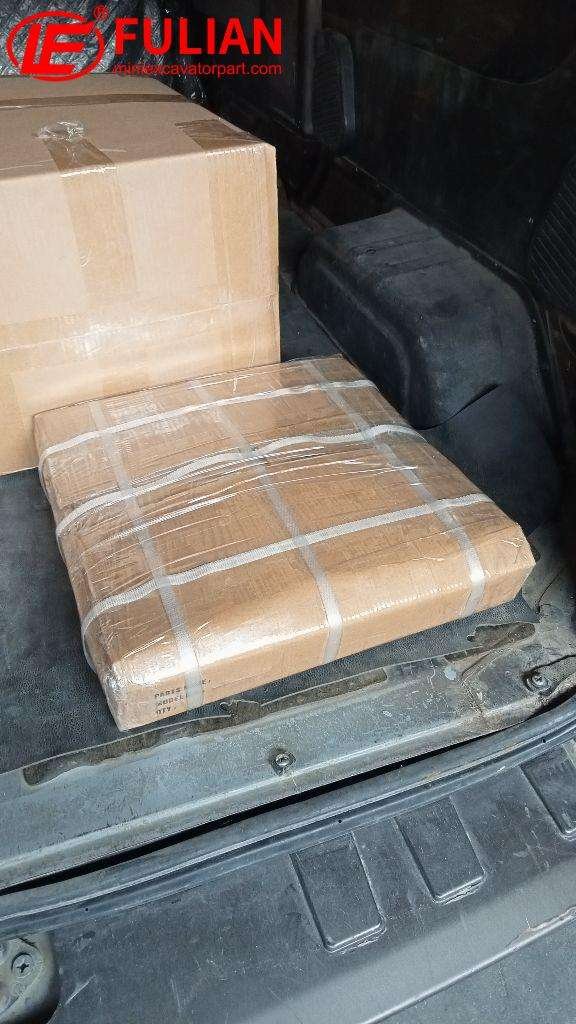 to italy, bottom rollers for kubota u25 3 shipped (1)