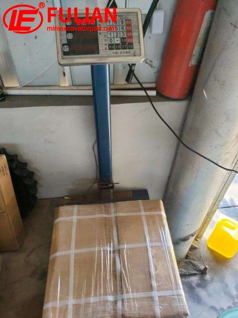 to italy, bottom rollers for kubota u25 3 shipped (2)