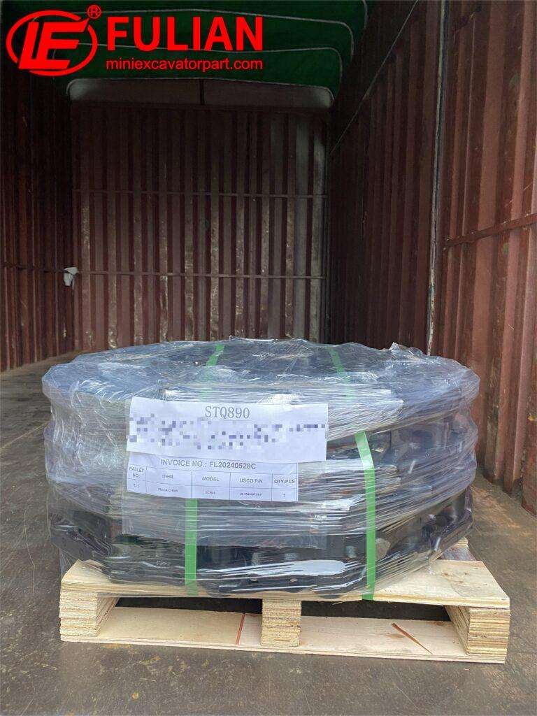 belarus receives volvo ecr88 track chain shipment right on track (3)