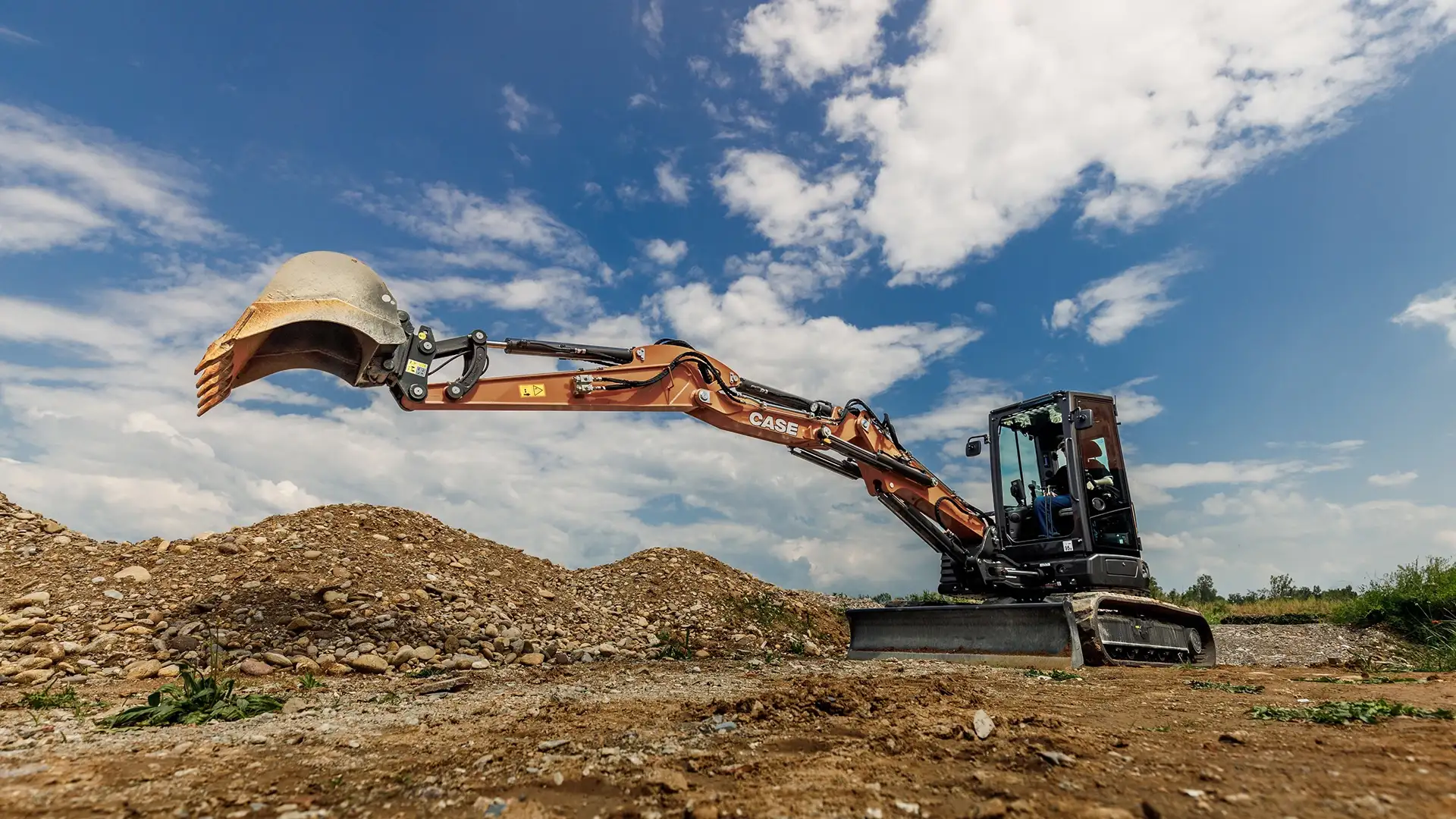 case ce unveils the cx70e zero tailswing excavator