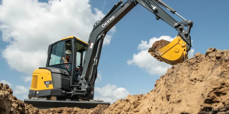 john deere 40 p tier mini excavator brings 35 class transportability with 50 class digging performance